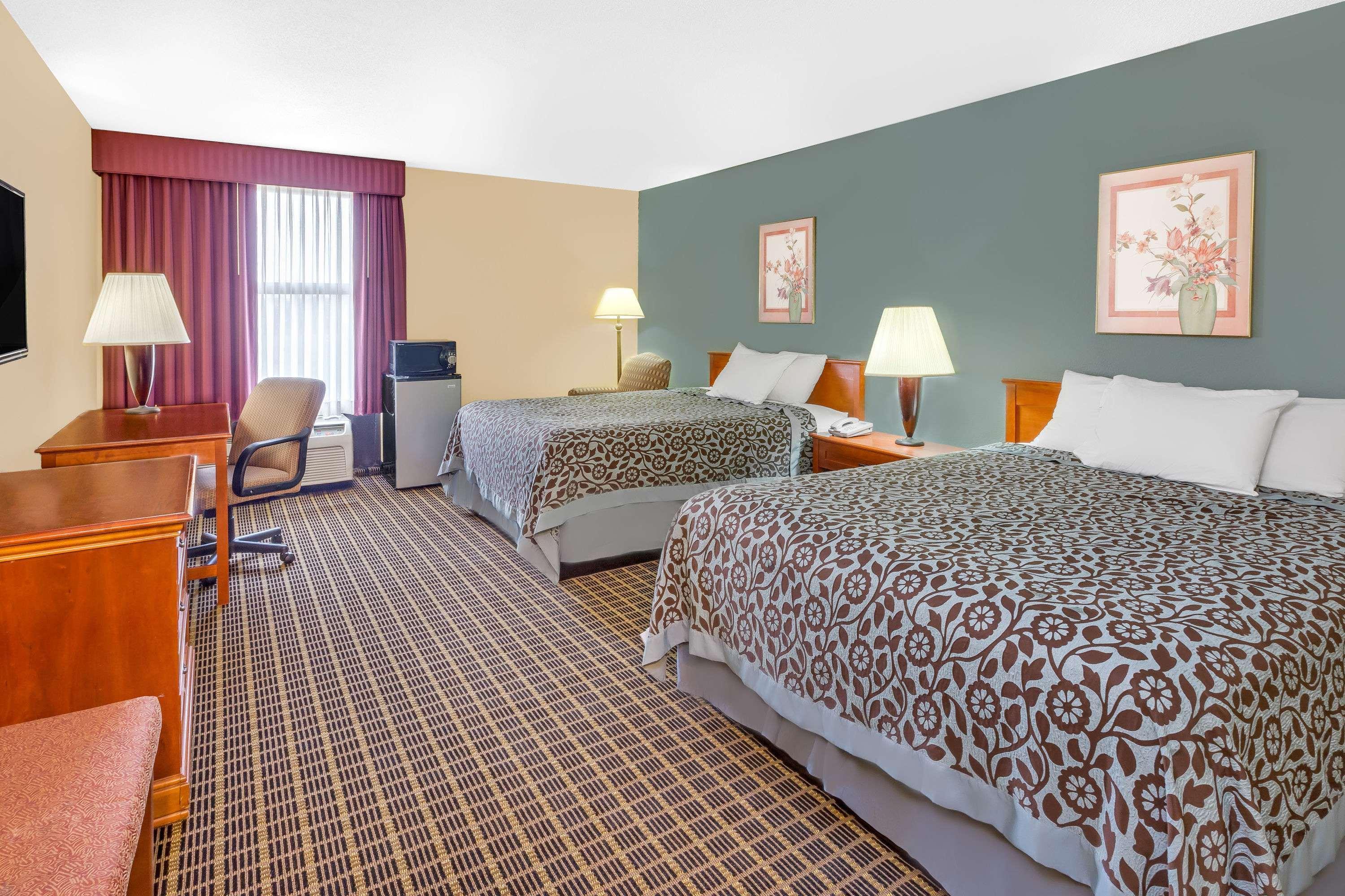 Days Inn & Suites By Wyndham Kalamazoo Zewnętrze zdjęcie